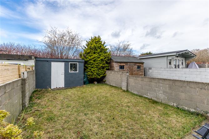 43 The Thatch Road, Whitehall, Dublin 9