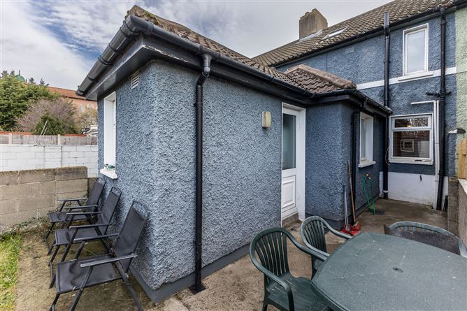 43 The Thatch Road, Whitehall, Dublin 9