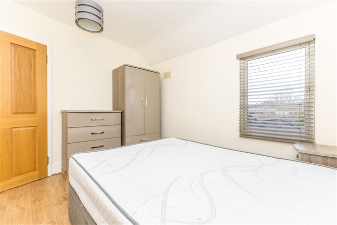 43 The Thatch Road, Whitehall, Dublin 9