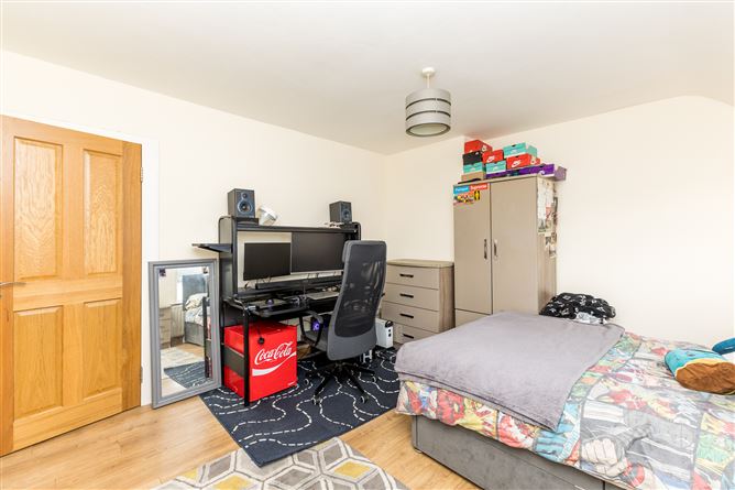43 The Thatch Road, Whitehall, Dublin 9
