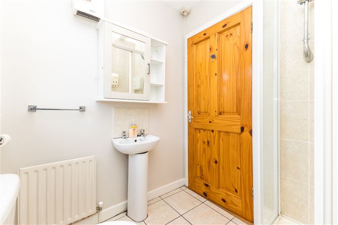 43 The Thatch Road, Whitehall, Dublin 9