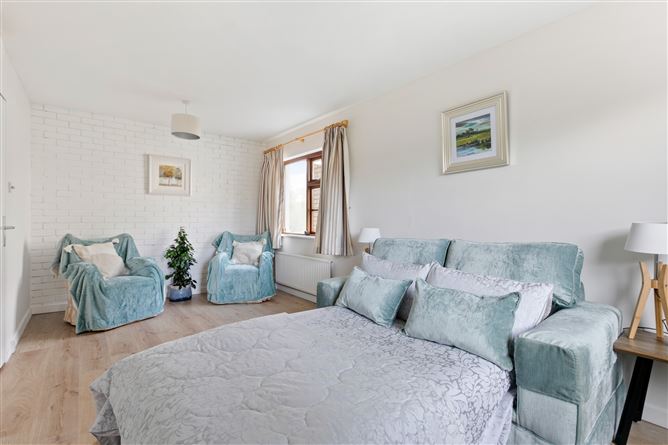 Dun Na Ri, 6 Castle Park, Monkstown, County Dublin