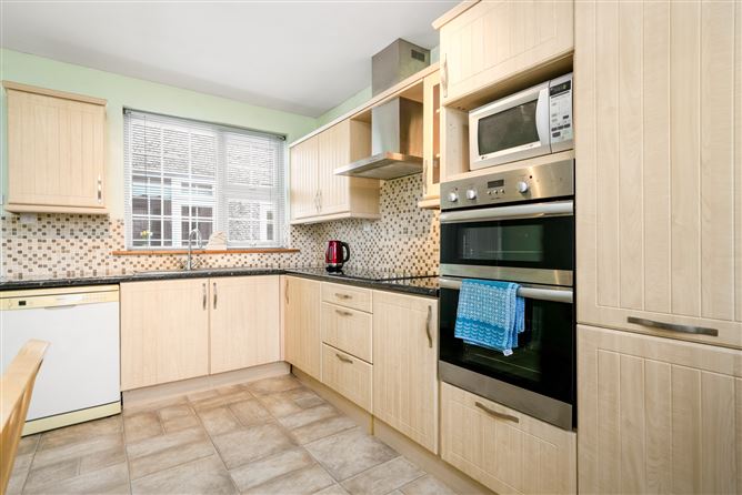 53 Barry Avenue, Finglas, Dublin 11