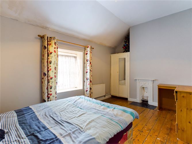 15 Lisheen Terrace, Mitchel St., Thurles, Co. Tipperary