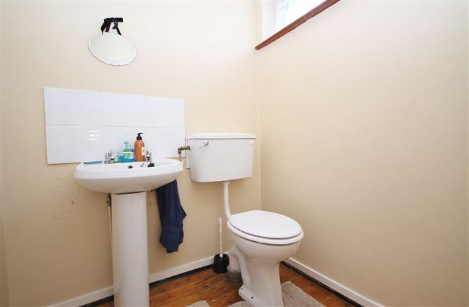 10 Lugnaquilla Avenue, Greenpark, Walkinstown, Dublin 12