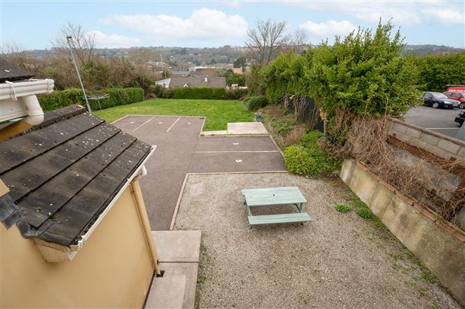 5 Gowran Court, Island Cross, Little Island, Co. Cork