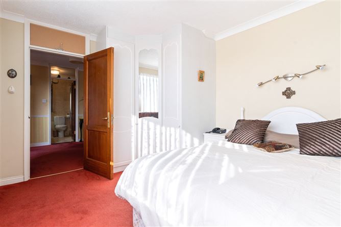 30 Seabank Court, Marine Parade, Sandycove, Co. Dublin