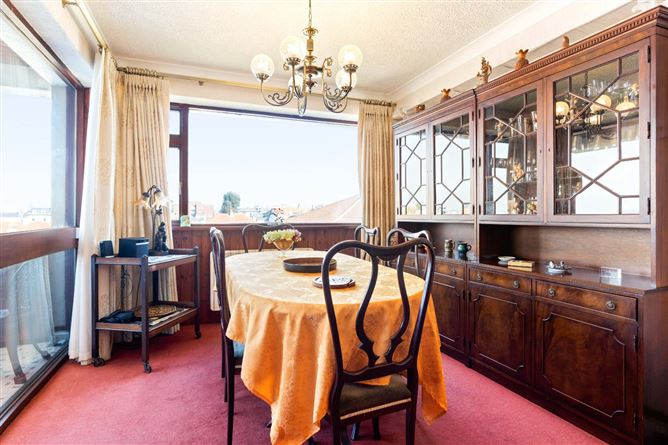30 Seabank Court, Marine Parade, Sandycove, Co. Dublin