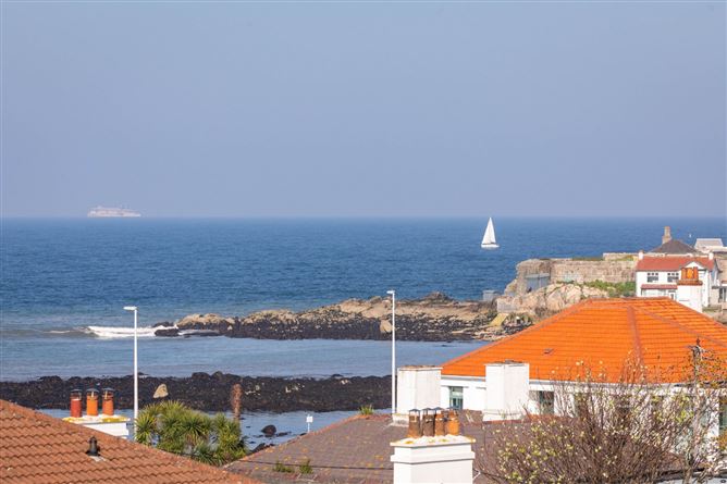 30 Seabank Court, Marine Parade, Sandycove, Co. Dublin