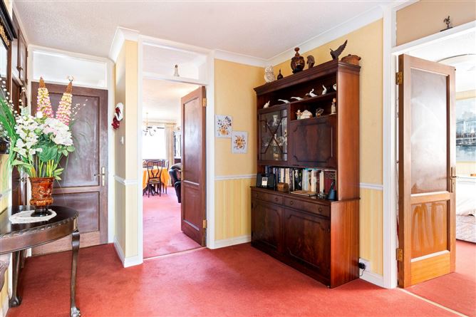 30 Seabank Court, Marine Parade, Sandycove, Co. Dublin