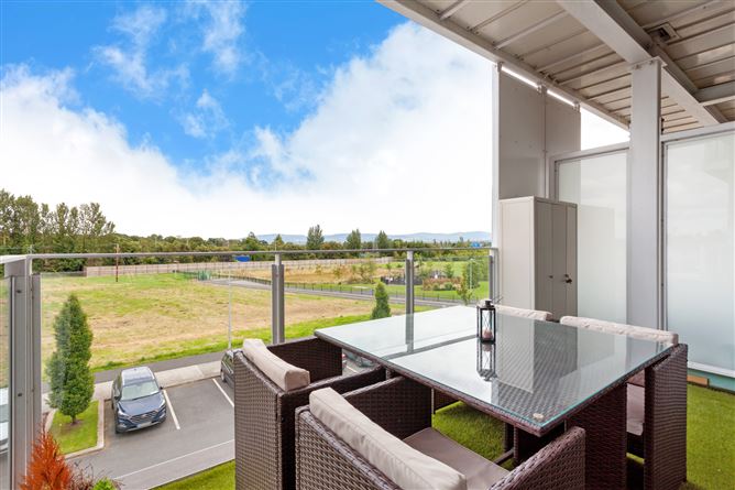 26 Orchard Hall, Diswellstown Avenue, Castleknock, Dublin 15.