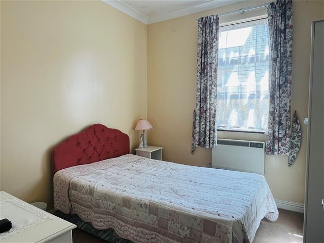 Atlantic View, Erin Street, Kilkee, Clare
