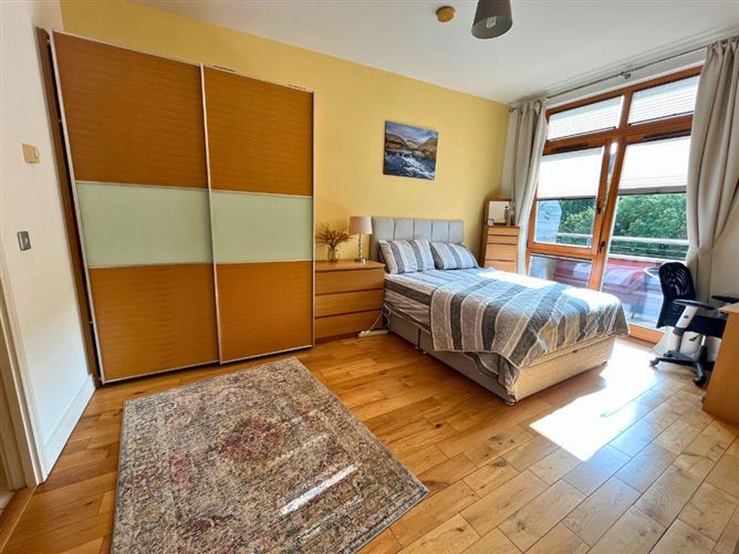 39 The Willow, Parkview, Stepaside, Dublin 18
