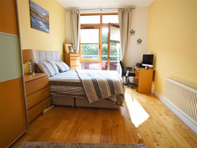 39 The Willow, Parkview, Stepaside, Dublin 18