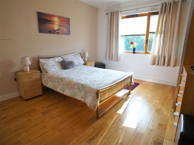 39 The Willow, Parkview, Stepaside, Dublin 18