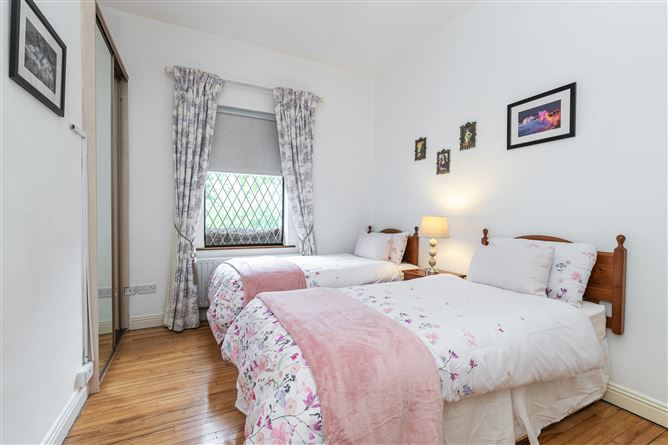 Clonómra, 36 Grange Road, Rathfarnham, Dublin 14