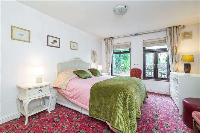 Clonómra, 36 Grange Road, Rathfarnham, Dublin 14