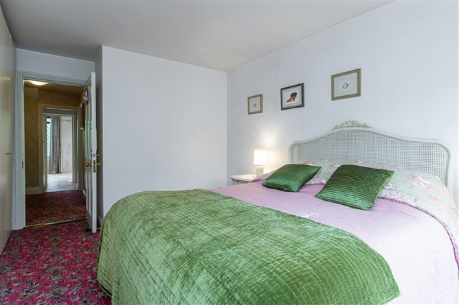 Clonómra, 36 Grange Road, Rathfarnham, Dublin 14