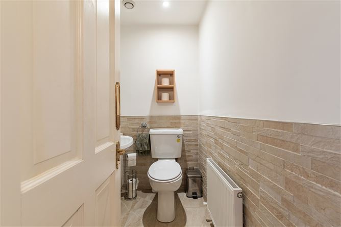 Clonómra, 36 Grange Road, Rathfarnham, Dublin 14
