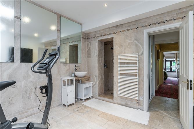 Clonómra, 36 Grange Road, Rathfarnham, Dublin 14