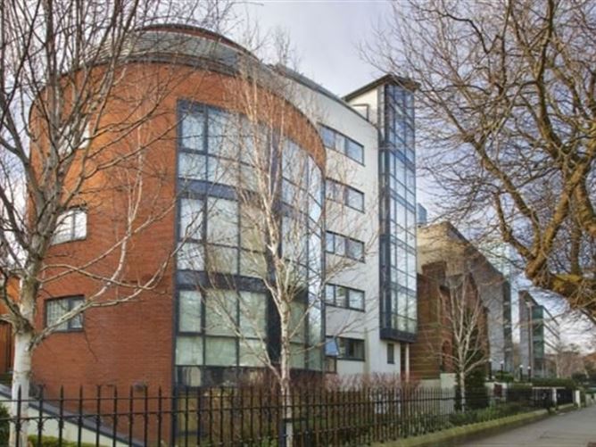Main image for 14 Symphony House, Adelaide Road, Dublin 2