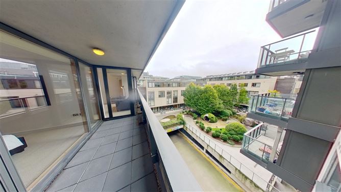 27 Hanover Riverside, Grand Canal Dock, Dublin 2