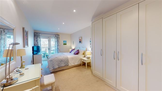 13 Kelston Hall, Kelston View, Foxrock, Dublin 18