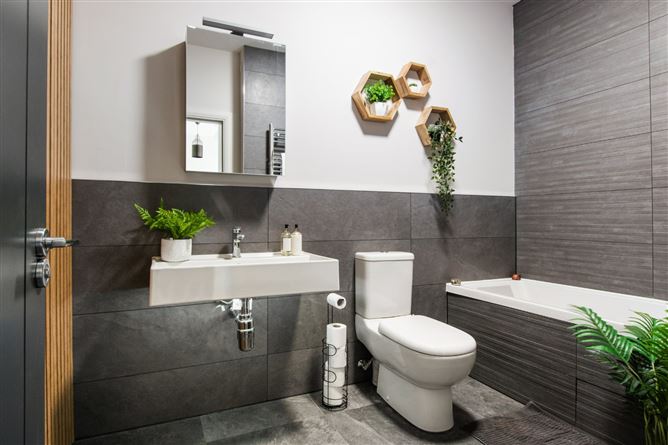 5 Willow Glen, Glenamuck Road, Carrickmines, Dublin 18
