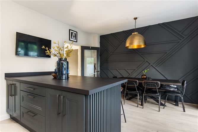 5 Willow Glen, Glenamuck Road, Carrickmines, Dublin 18