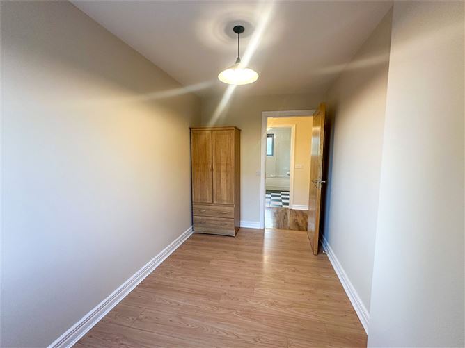 18 Caireal Mor, Headford Road, Castlegar, Galway