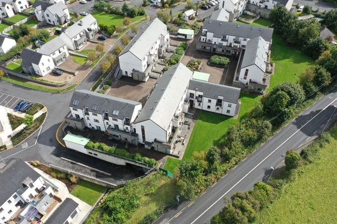 18 Caireal Mor, Headford Road, Castlegar, Galway