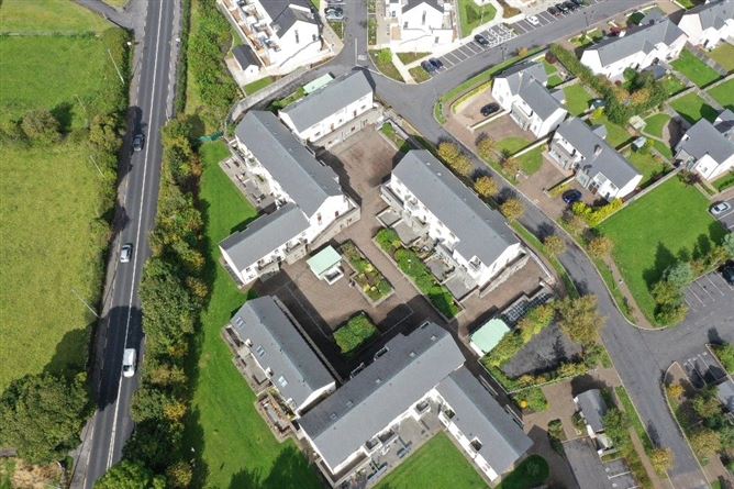 18 Caireal Mor, Headford Road, Castlegar, Galway