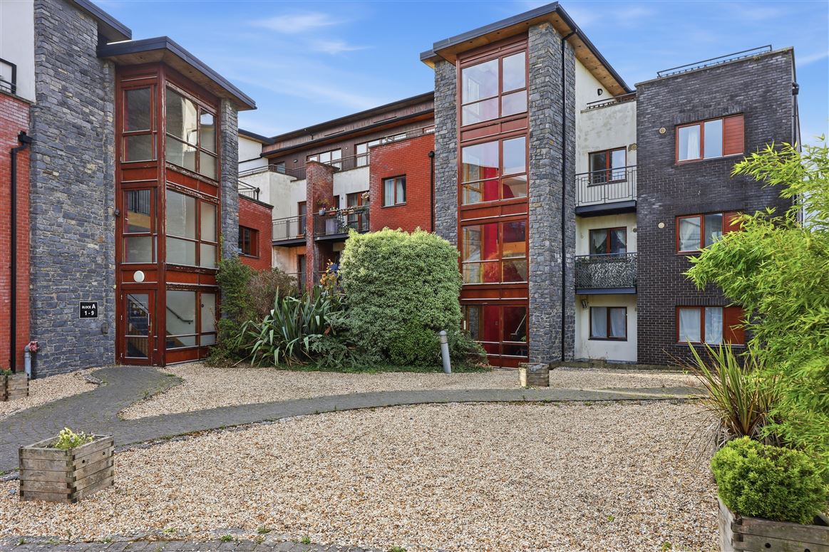 24, Saint Canice'S Square, Finglas, Dublin 11