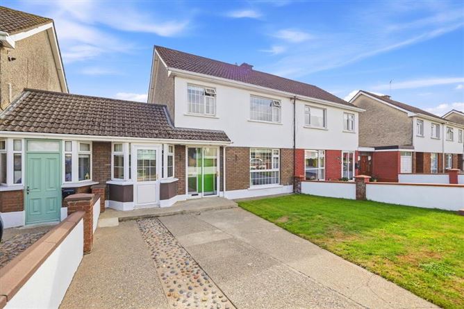 Photo 1 of 28 — 13 Ard Gaoithe Drive, Clonmel, Tipperary
