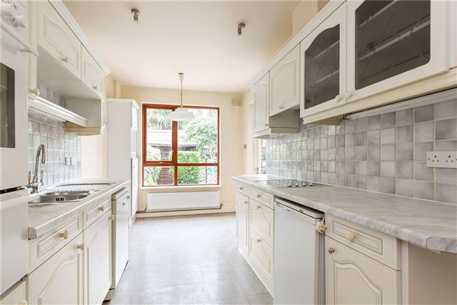 24 Shrewsbury Park, Ballsbridge, Dublin 4