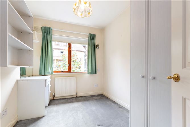 24 Shrewsbury Park, Ballsbridge, Dublin 4