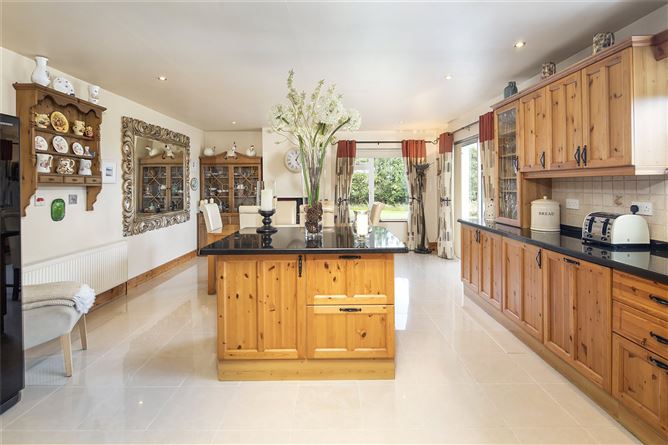 Bramble House, Ilaunstookagh (Dooks), Cromane, Co. Kerry