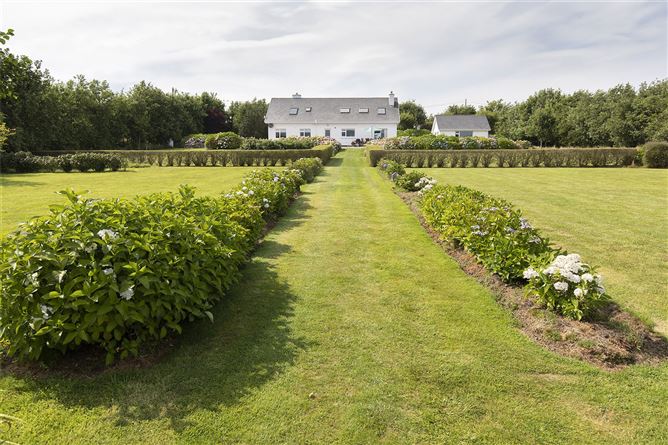 Bramble House, Ilaunstookagh (Dooks), Cromane, Co. Kerry