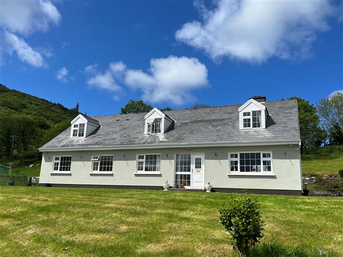 Main image for Ref 1006 - Substantial Dormer Bungalow, Carhan, Caherciveen, Kerry