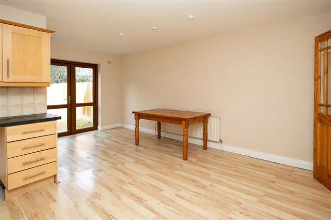 11 Lodge Court , Borris, Carlow