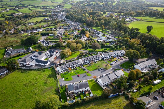 11 Lodge Court , Borris, Carlow