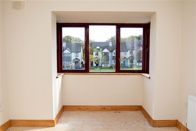 11 Lodge Court , Borris, Carlow