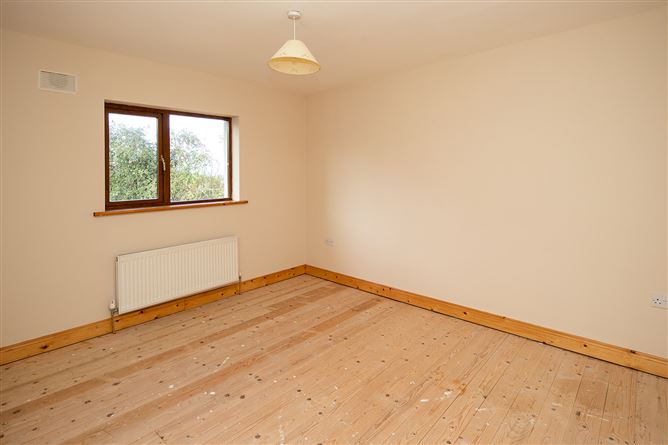 11 Lodge Court , Borris, Carlow