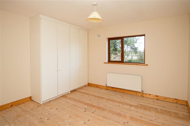 11 Lodge Court , Borris, Carlow