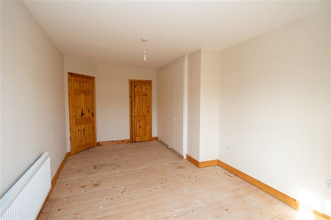 11 Lodge Court , Borris, Carlow