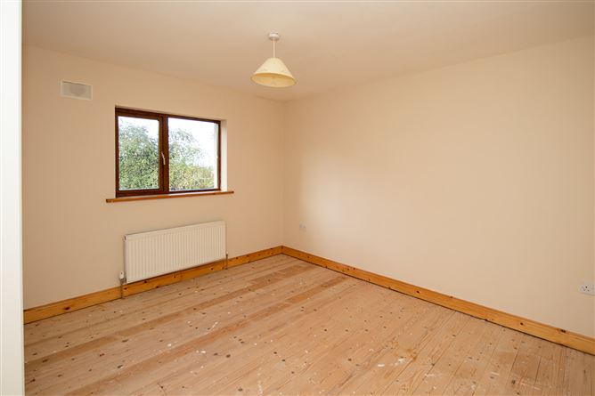 11 Lodge Court , Borris, Carlow