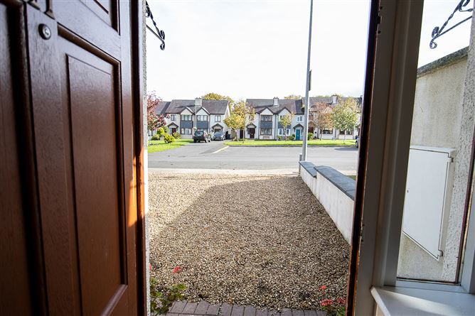 11 Lodge Court , Borris, Carlow
