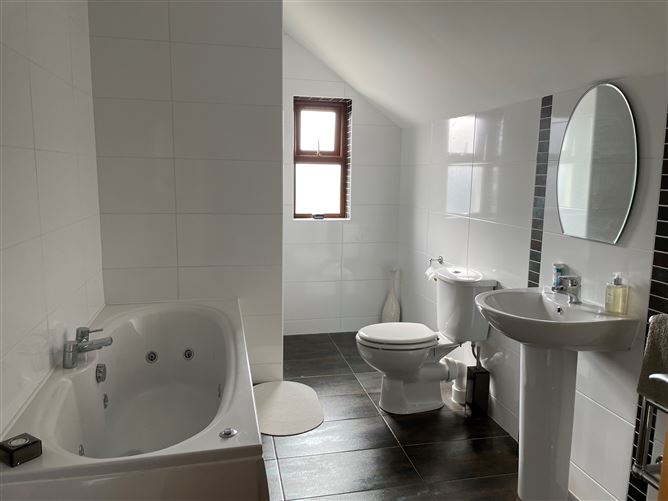 61 Stracomer Hill, Tullan strand road, Bundoran, Donegal