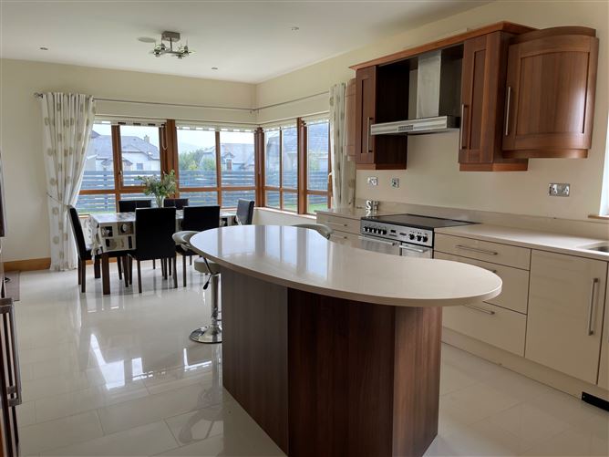 61 Stracomer Hill, Tullan strand road, Bundoran, Donegal