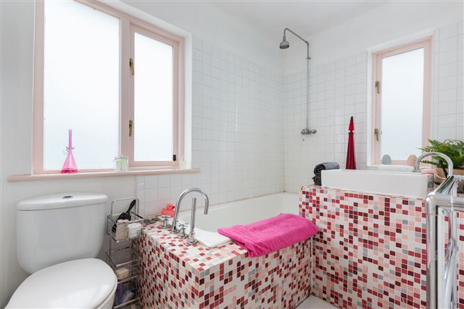 82 St Begnet's Villas, Dalkey, Co. Dublin